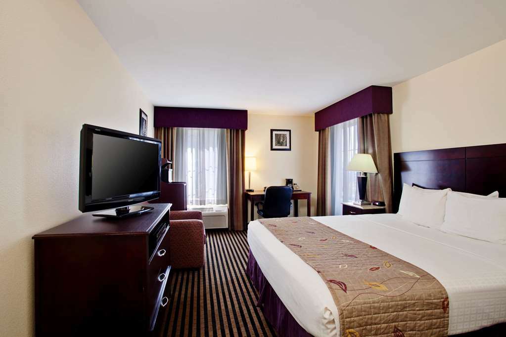 La Quinta By Wyndham Ne Long Beach/Cypress Hawaiian Gardens Oda fotoğraf
